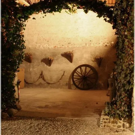 Caccia Reale Hotel 2*